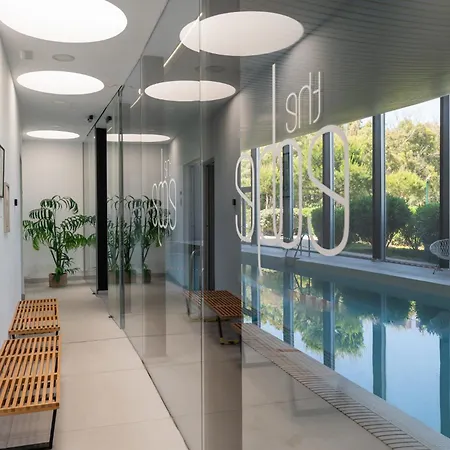 Edge Luxury Beachfront 3br, 3 Pools, Spa, Gym Apartment