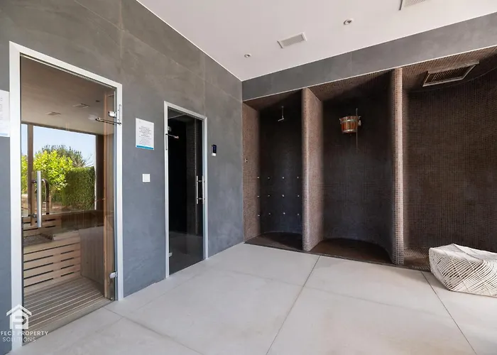 Edge Luxury Beachfront 3br, 3 Pools, Spa, Gym Lägenhet *