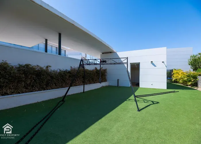 Edge Luxury Beachfront 3br, 3 Pools, Spa, Gym Lägenhet