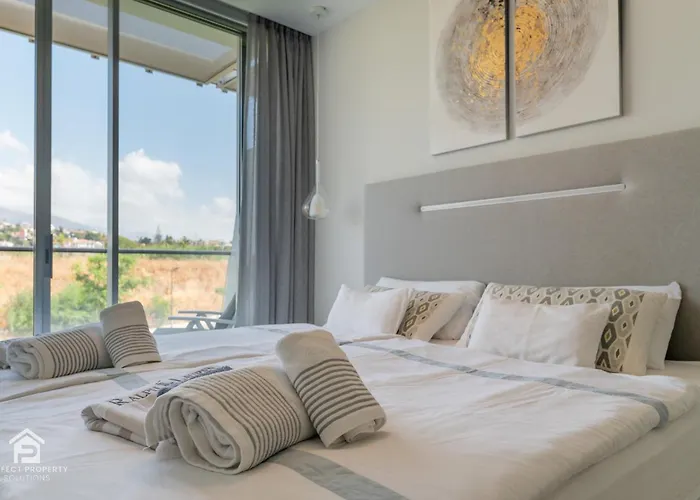 Lägenhet Edge Luxury Beachfront 3br, 3 Pools, Spa, Gym Estepona