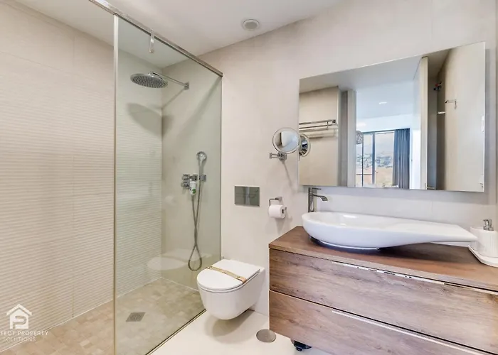 Edge Luxury Beachfront 3br, 3 Pools, Spa, Gym Lägenhet *