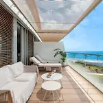 Edge Luxury Beachfront 3br, 3 Pools, Spa, Gym *