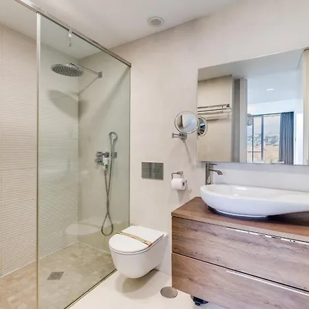 Edge Luxury Beachfront 3br, 3 Pools, Spa, Gym Apartmán *