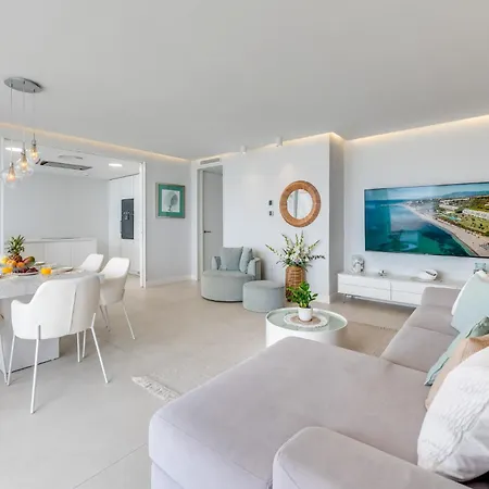 Appartement Edge Luxury Beachfront 3br, 3 Pools, Spa, Gym *