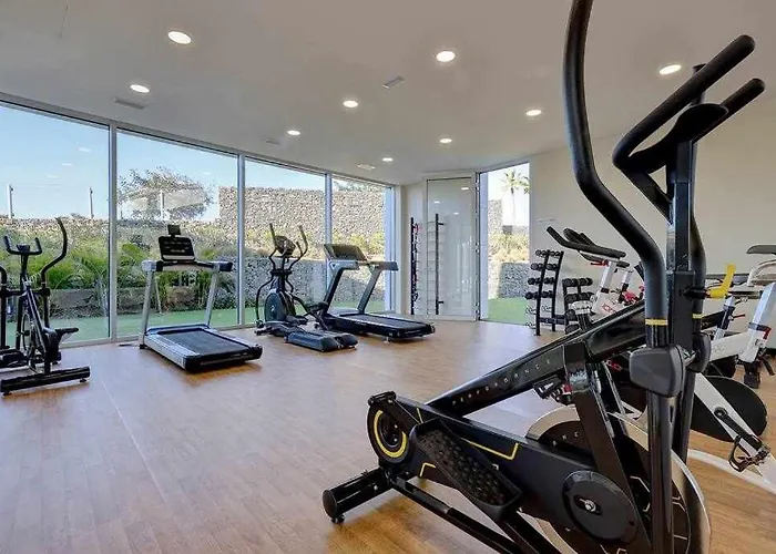 Apartamento Edge Luxury Beachfront 3br, 3 Pools, Spa, Gym