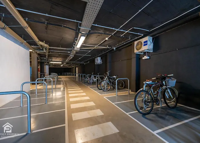 Edge Luxury Beachfront 3br, 3 Pools, Spa, Gym Estepona