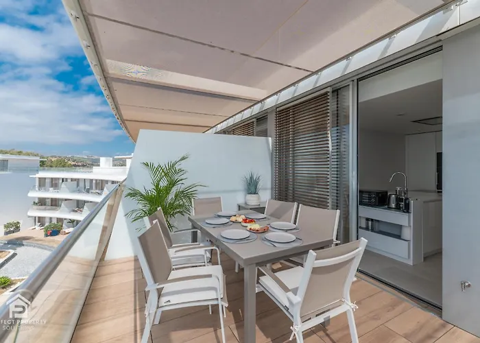 Apartamento Edge Luxury Beachfront 3br, 3 Pools, Spa, Gym