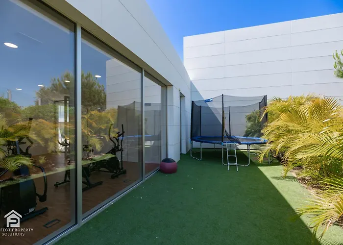 Apartamento Edge Luxury Beachfront 3br, 3 Pools, Spa, Gym