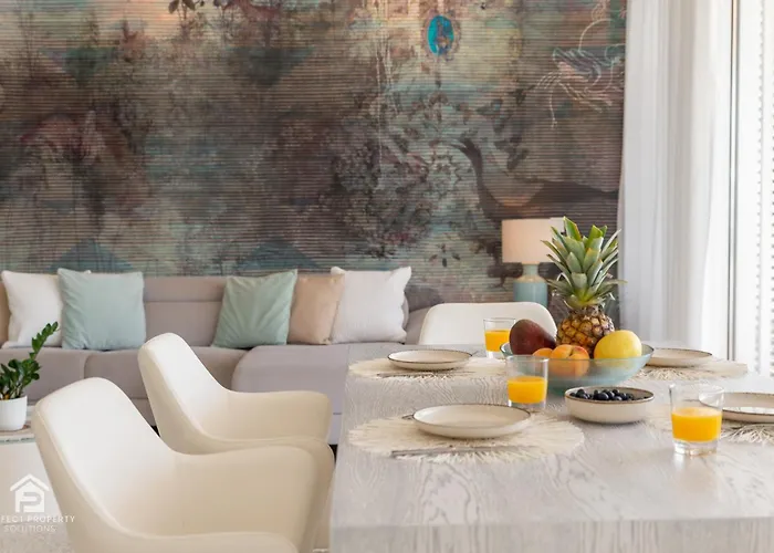 Apartamento Edge Luxury Beachfront 3br, 3 Pools, Spa, Gym