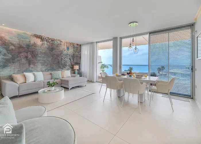 Apartamento Edge Luxury Beachfront 3br, 3 Pools, Spa, Gym *