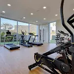 아파트 Edge Luxury Beachfront 3br, 3 Pools, Spa, Gym