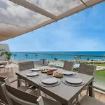 아파트 Edge Luxury Beachfront 3br, 3 Pools, Spa, Gym *
