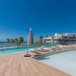 Edge Luxury Beachfront 3br, 3 Pools, Spa, Gym 아파트